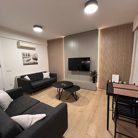 Daniela'S Modern Apartment Strovolos Eksteriør bilde